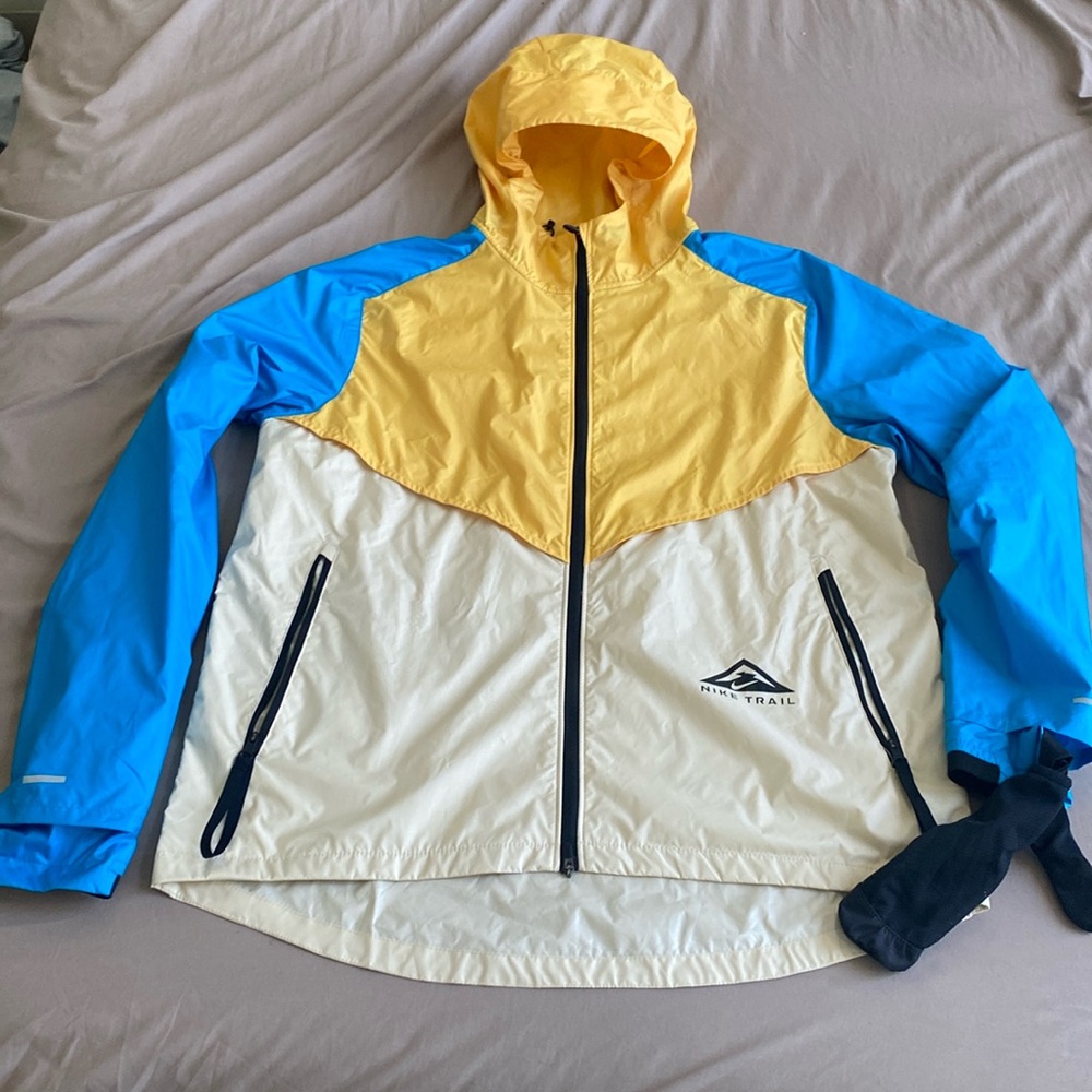 Nike Windrunner shield trail running jacket